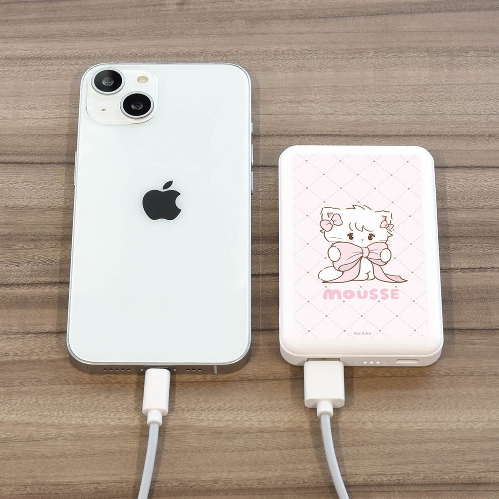 Lil ala mode MagSafe対応 ワイヤレスリチウム充電器5000mAh（ムース）