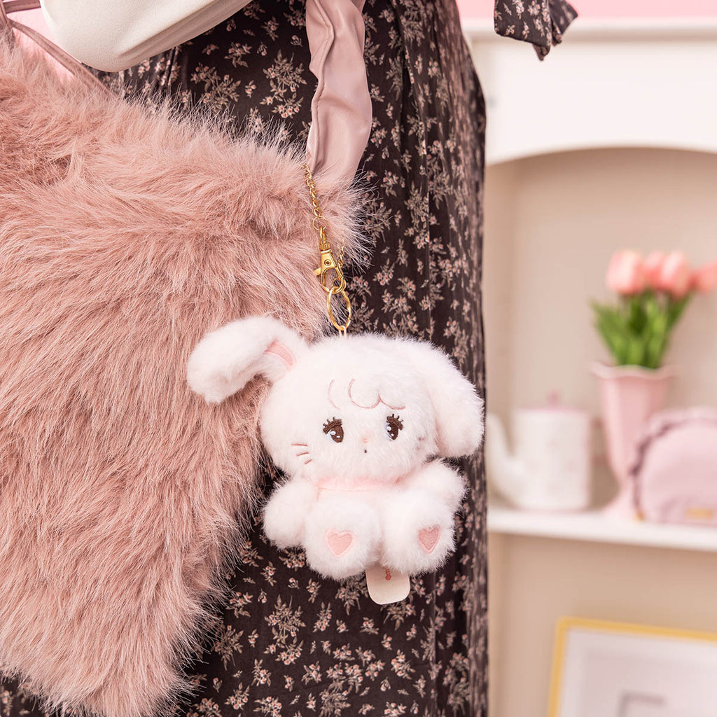 Lil ala mode おすわりキーチェーンマスコット（キャミー）